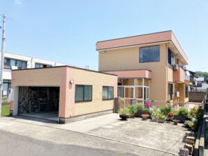 鯖江市住吉町2丁目【土地付き中古住宅】